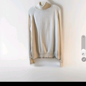 Classic Cream Women Sweater turtleneck  Size XL